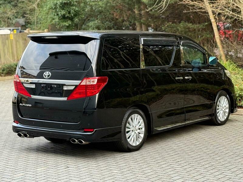Toyota Alphard 2400cc 2014 Petrol 8 seater, stunning Bodykit