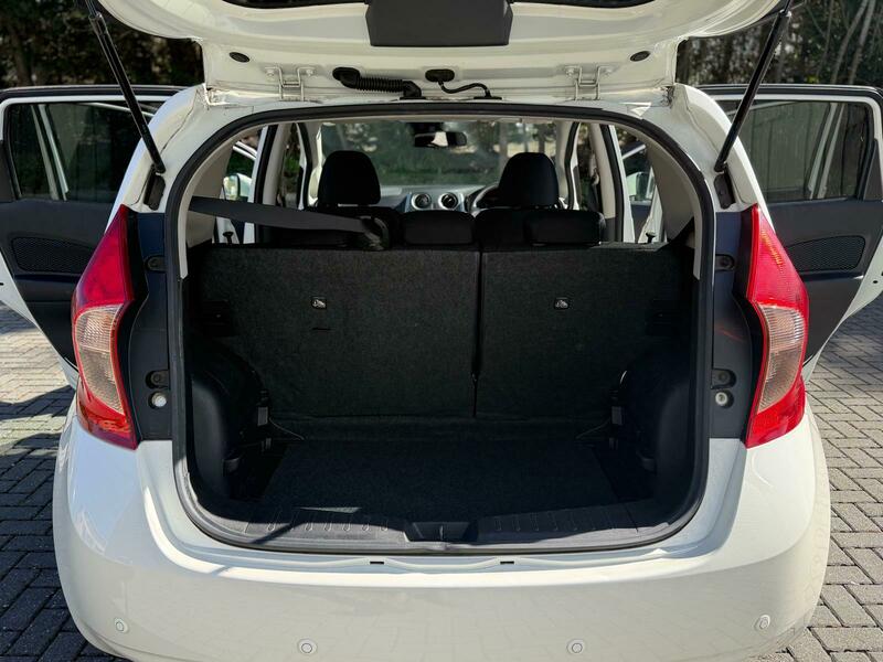 Nissan Note 2016 1.2 DIG-S Acenta Premium Hatchback 5dr Petrol CVT Euro 5 (s/s) (98 p)