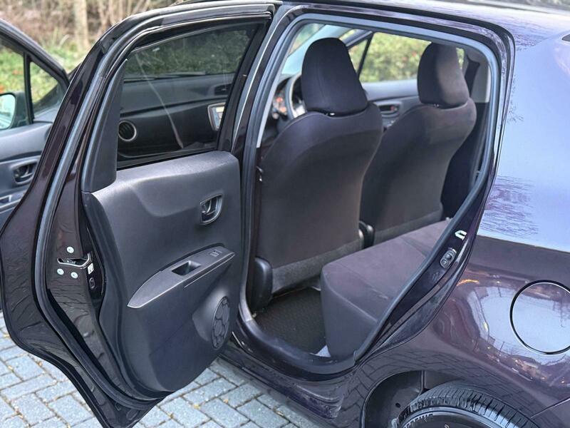 Toyota Yaris 2013 1.33 Dual VVT-i Icon Plus Multidrive S Euro 5 5dr