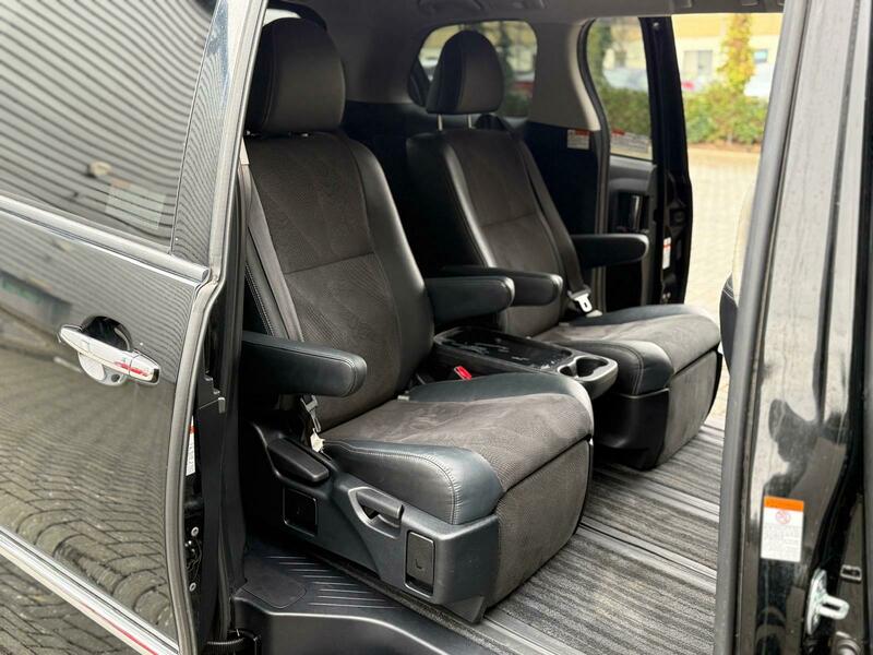 Toyota Estima Petrol Hybrid- 2016 Aeras | Fresh Import