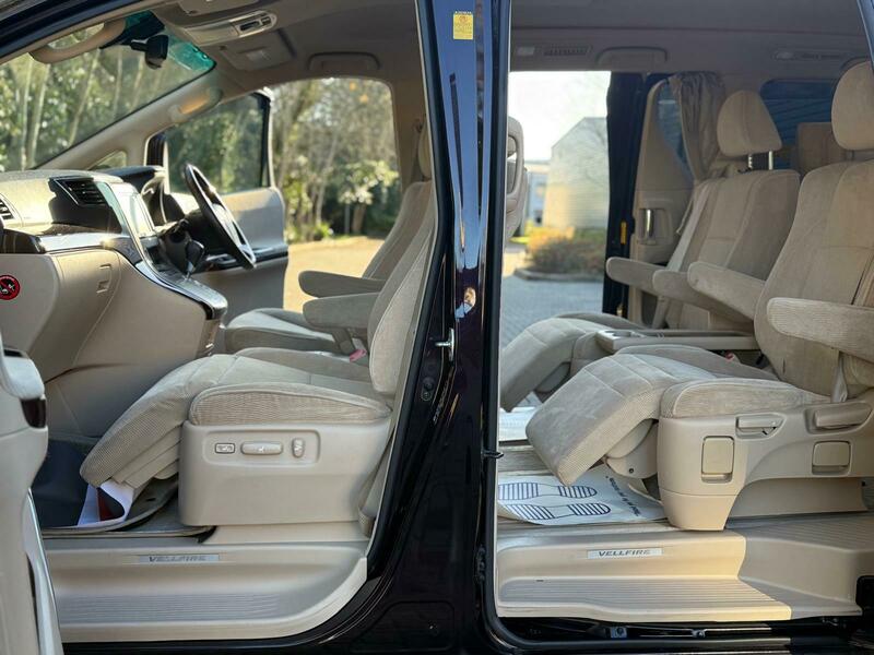 Toyota Vellfire 2013- 2.4Z Edition | Front Recliner