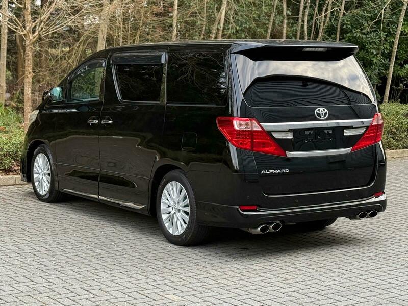 Toyota Alphard 2400cc 2014 Petrol 8 seater, stunning Bodykit