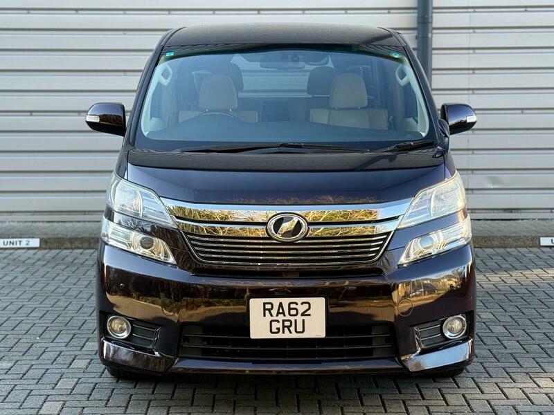 Toyota Vellfire 2013- 2.4Z Edition | Front Recliner