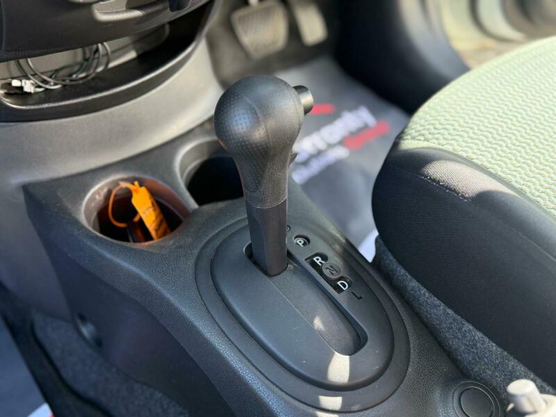 Nissan Note 2016 1.2 DIG-S Acenta Premium Hatchback 5dr Petrol CVT Euro 5 (s/s) (98 p)