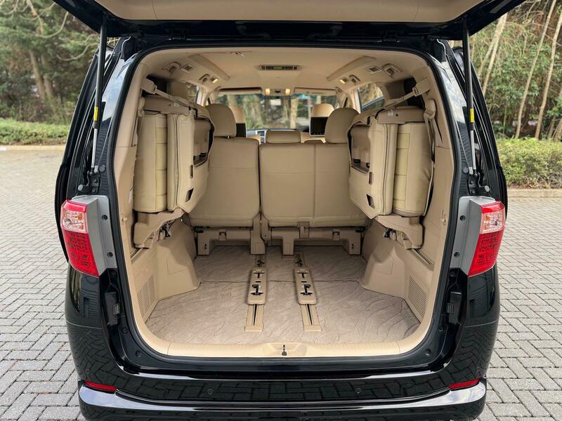Toyota Alphard 2400cc 2014 Petrol 8 seater, stunning Bodykit