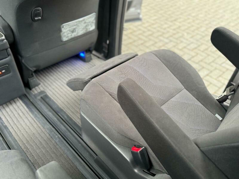 Toyota Estima Aeras G 2014 MINT DOUBLE SUNROOF