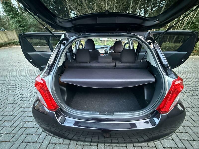 Toyota Yaris 2013 1.33 Dual VVT-i Icon Plus Multidrive S Euro 5 5dr