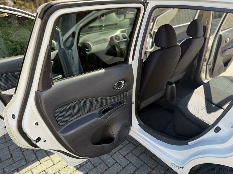 Nissan Note 2016 1.2 DIG-S Acenta Premium Hatchback 5dr Petrol CVT Euro 5 (s/s) (98 p)