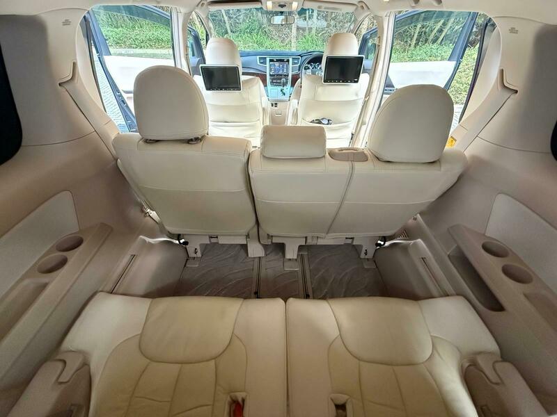 Toyota Alphard 2400cc 2014 Petrol 8 seater, stunning Bodykit