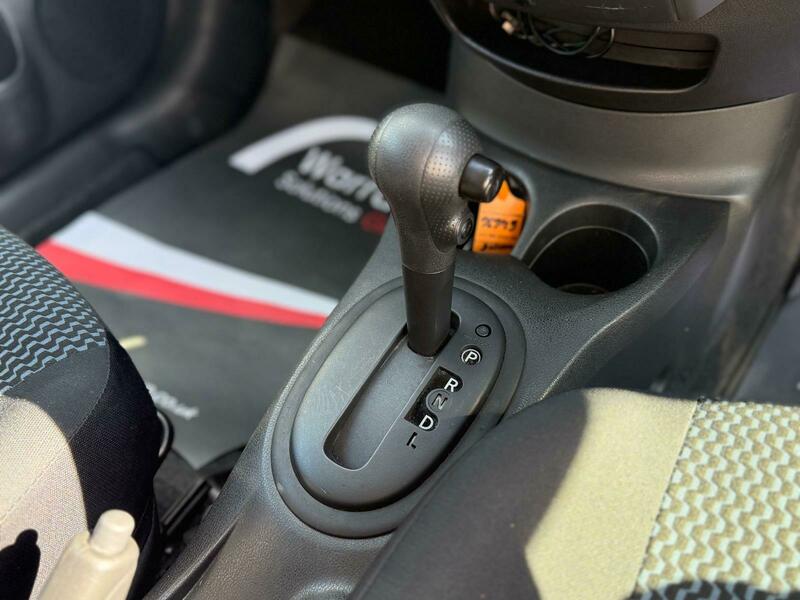 Nissan Note 2016 1.2 DIG-S Acenta Premium Hatchback 5dr Petrol CVT Euro 5 (s/s) (98 p)