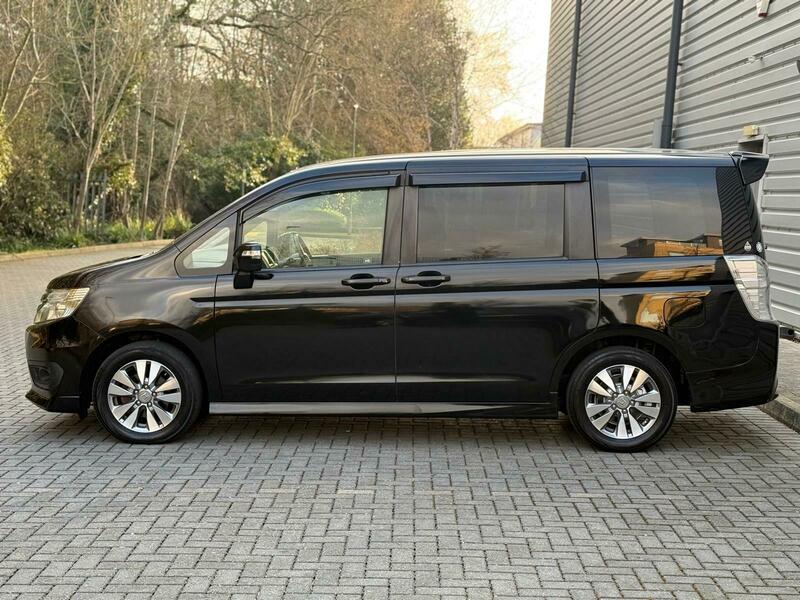Honda Stepwagon 2013 – Spada