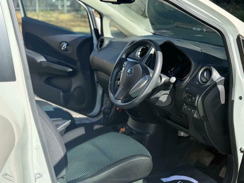 Nissan Note 2016 1.2 DIG-S Acenta Premium Hatchback 5dr Petrol CVT Euro 5 (s/s) (98 p)