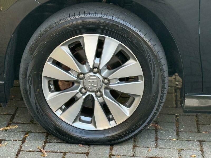 Honda Stepwagon 2013 – Spada