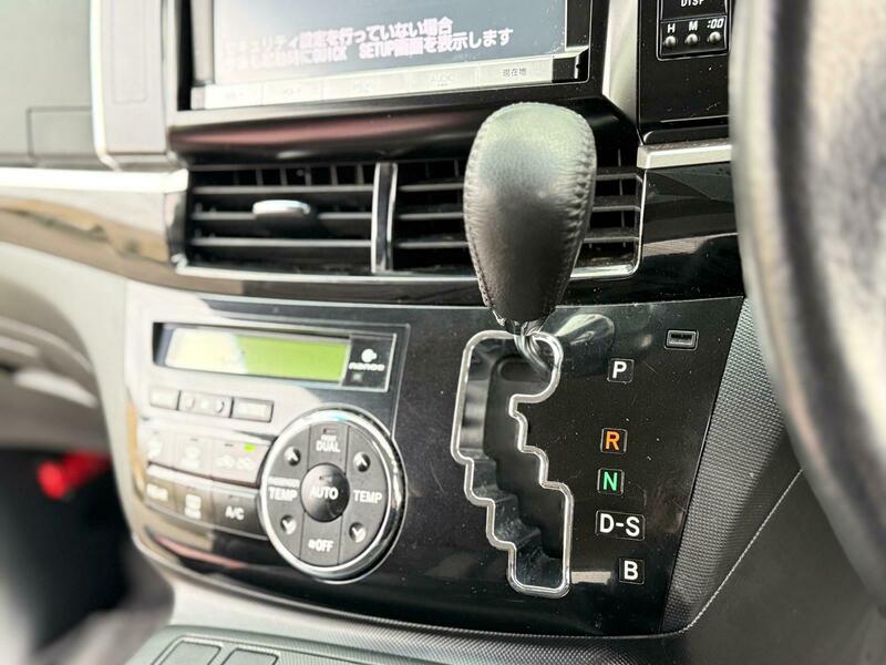 Toyota Estima Petrol Hybrid- 2016 Aeras | Fresh Import