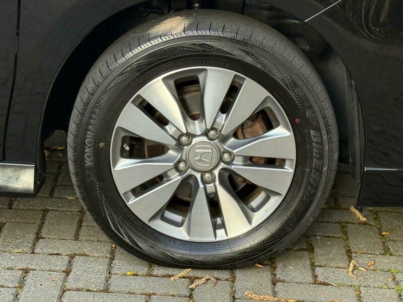 Honda Stepwagon 2013 – Spada