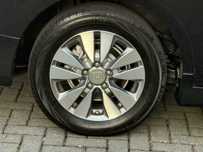 Honda Stepwagon 2013 – Spada