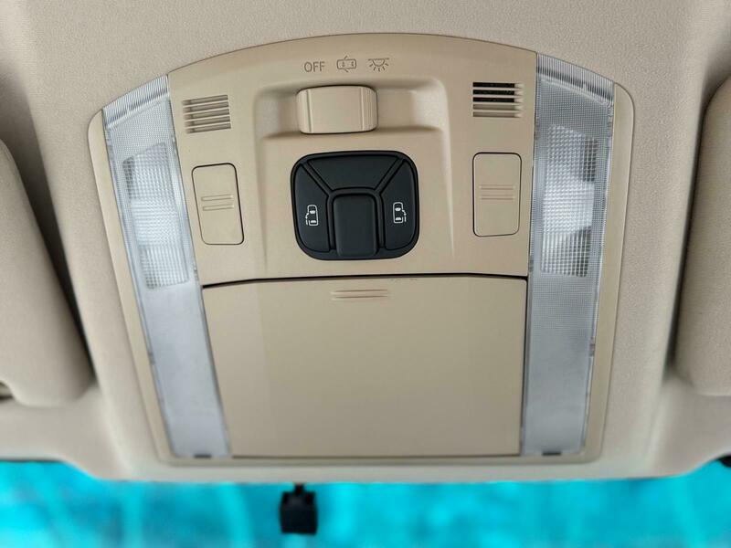 Toyota Alphard 2400cc 2014 Petrol 8 seater, stunning Bodykit