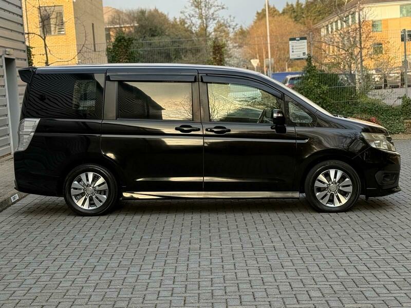 Honda Stepwagon 2013 – Spada