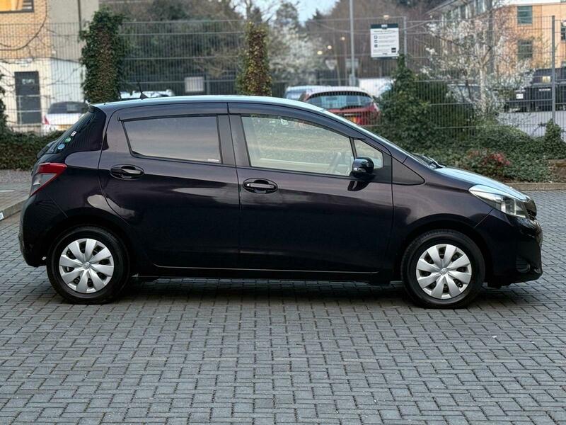 Toyota Yaris 2013 1.33 Dual VVT-i Icon Plus Multidrive S Euro 5 5dr