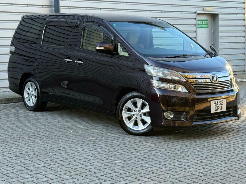 Toyota Vellfire 2013- 2.4Z Edition | Front Recliner