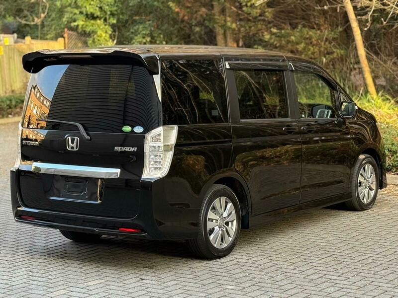 Honda Stepwagon 2013 – Spada