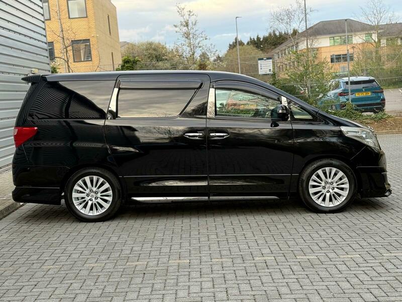 Toyota Alphard 2400cc 2014 Petrol 8 seater, stunning Bodykit