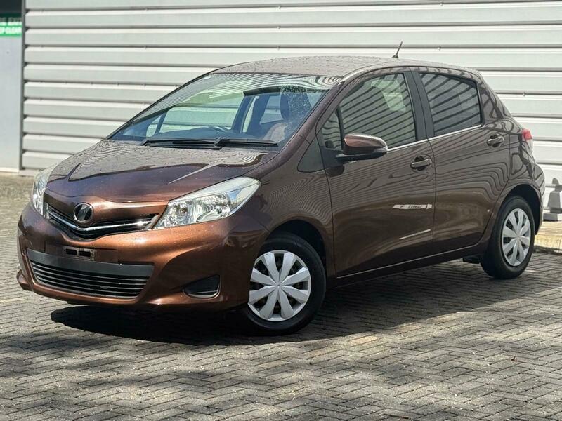 Toyota YARIS 2014-VVT-i (Jewela Spec)