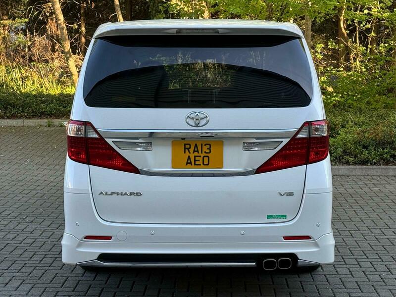 Toyota Alphard 2013 Type Gold Trim | 3.5L V6