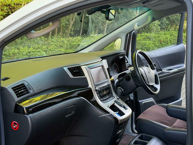 Toyota Alphard 2013 Type Gold Trim | 3.5L V6
