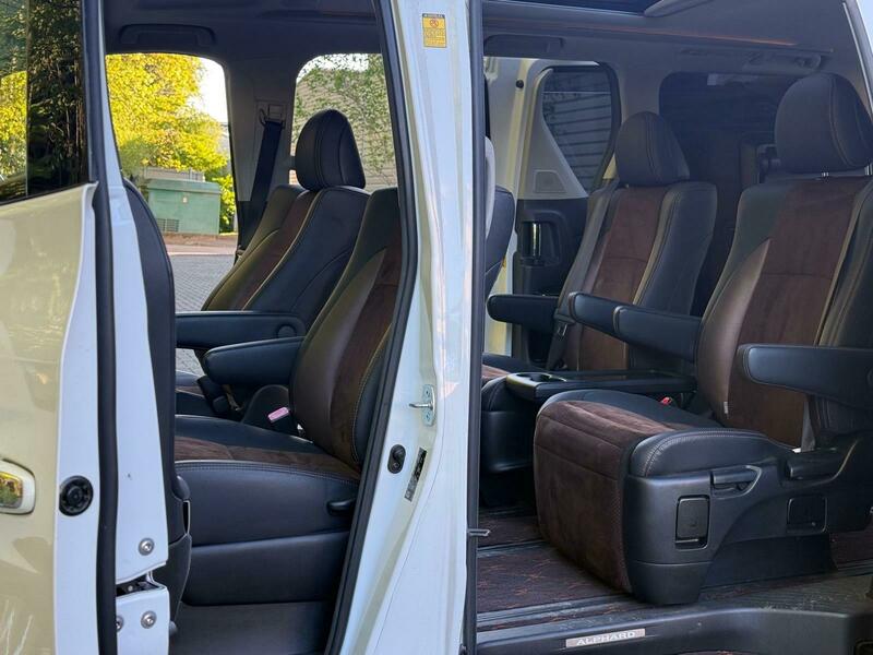 Toyota Alphard 2013 Type Gold Trim | 3.5L V6