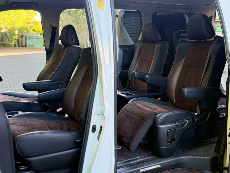 Toyota Alphard 2013 Type Gold Trim | 3.5L V6