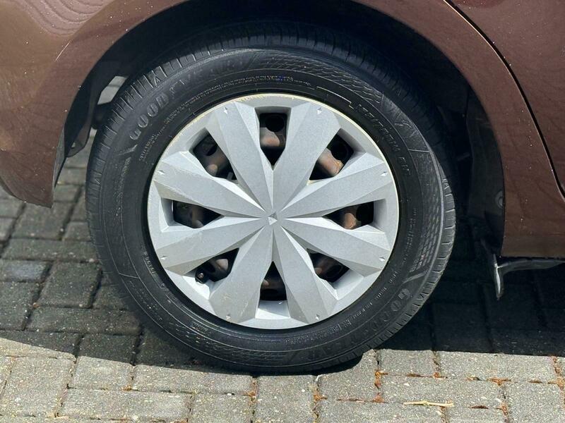 Toyota YARIS 2014-VVT-i (Jewela Spec)