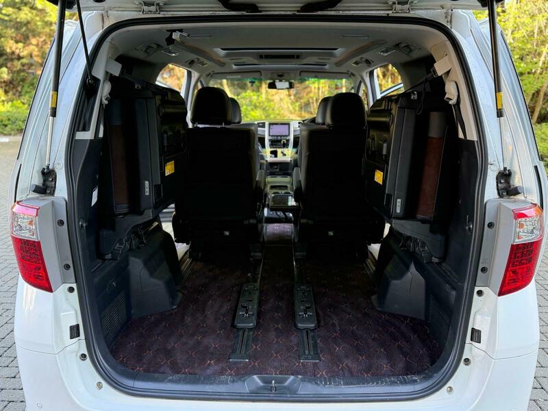 Toyota Alphard 2013 Type Gold Trim | 3.5L V6