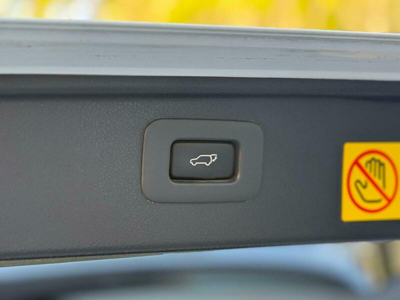 Toyota Alphard 2013 Type Gold Trim | 3.5L V6