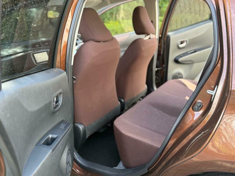 Toyota YARIS 2014-VVT-i (Jewela Spec)