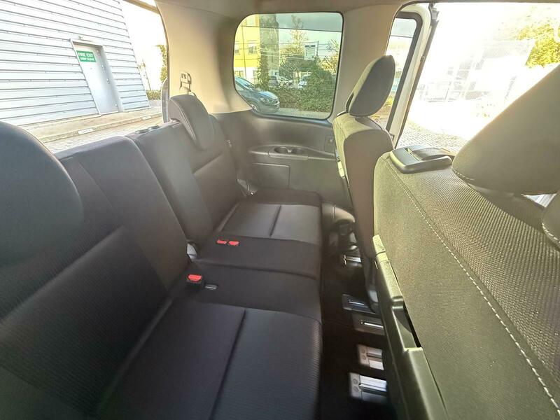 Nissan Serena Petrol Hybrid 2000cc 2017