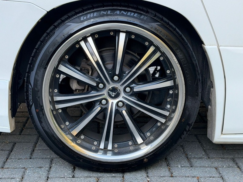 Toyota Vellfire 2400cc Petrol | 2013 | Stunning Body Kit | Luxury 7 Seater