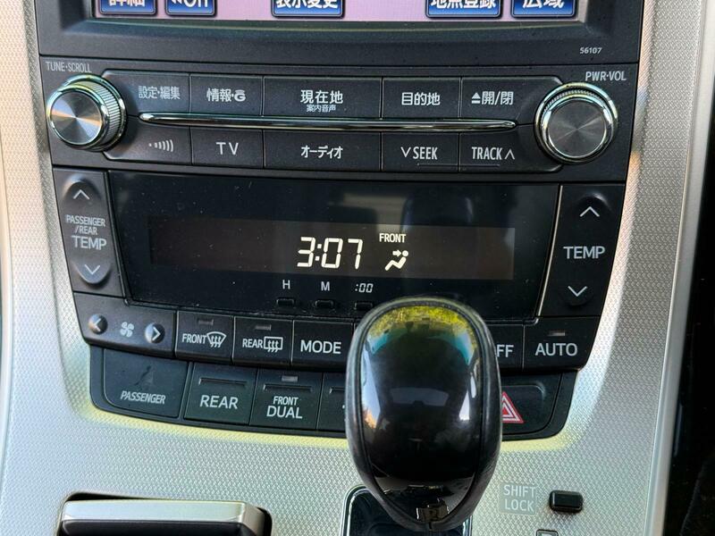 Toyota Alphard 2013 Type Gold Trim | 3.5L V6