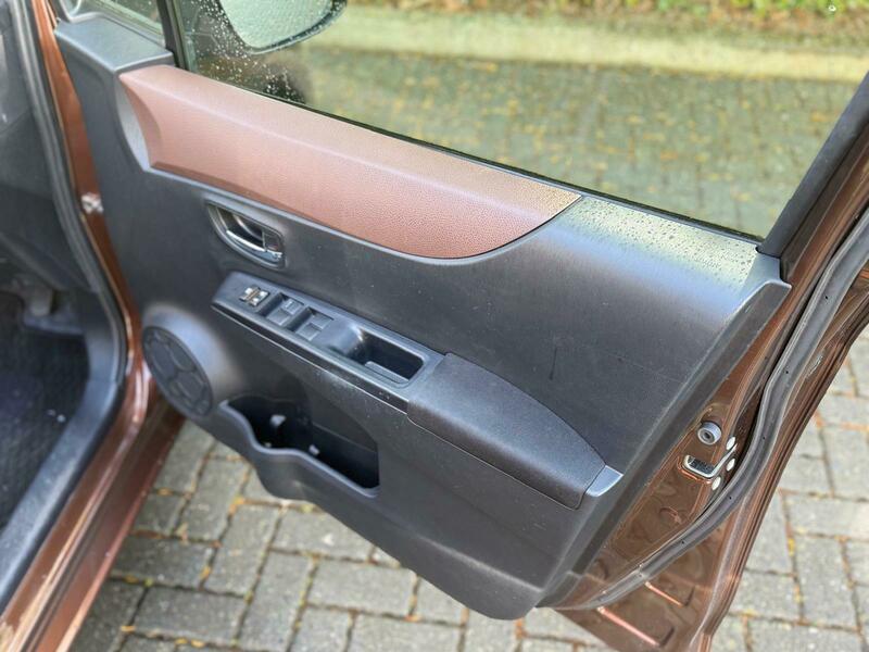 Toyota YARIS 2014-VVT-i (Jewela Spec)