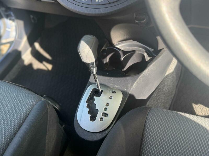 Toyota YARIS 2014 1.33 Dual VVT-i Icon Hatchback 5dr Petrol Multidrive S Euro 6 (99 p)