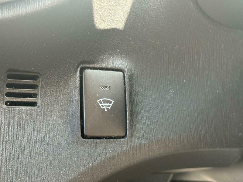 Toyota YARIS 2014 1.33 Dual VVT-i Icon Hatchback 5dr Petrol Multidrive S Euro 6 (99 p)