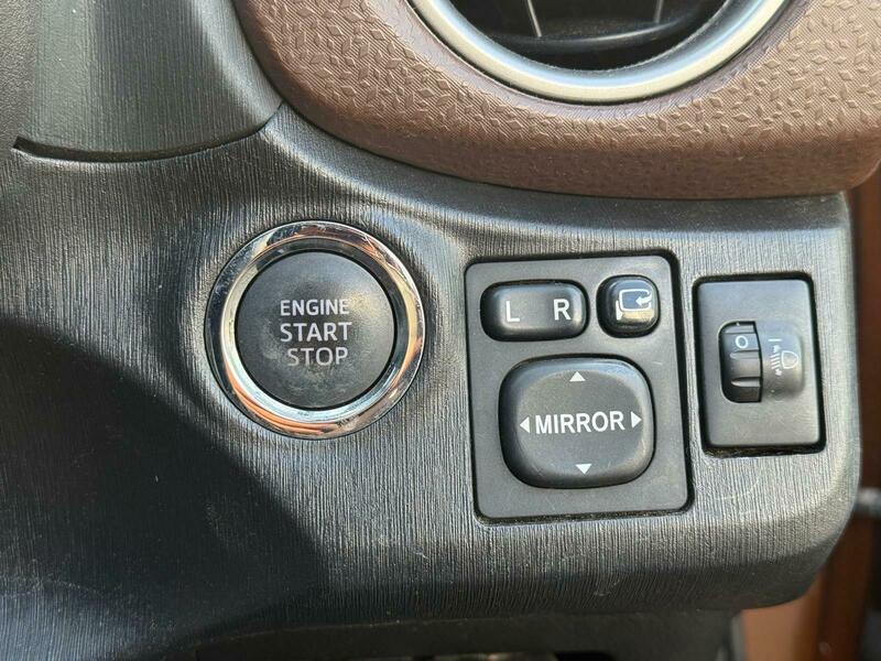 Toyota YARIS 2014-VVT-i (Jewela Spec)