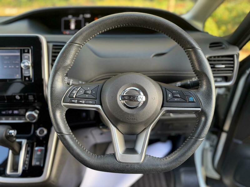 Nissan Serena Petrol Hybrid 2000cc 2017