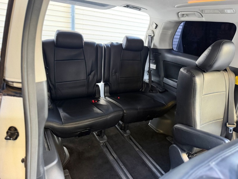 Toyota Vellfire 2400cc Petrol | 2013 | Stunning Body Kit | Luxury 7 Seater