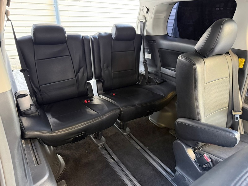 Toyota Vellfire 2400cc Petrol | 2013 | Stunning Body Kit | Luxury 7 Seater