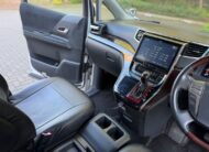 Toyota Vellfire 2400cc Petrol | 2013 | Stunning Body Kit | Luxury 7 Seater