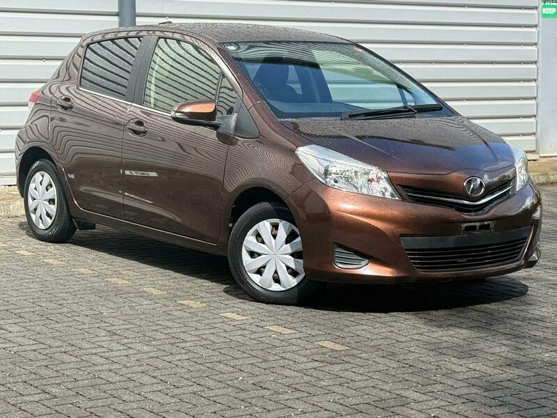 Toyota YARIS 2014-VVT-i (Jewela Spec)