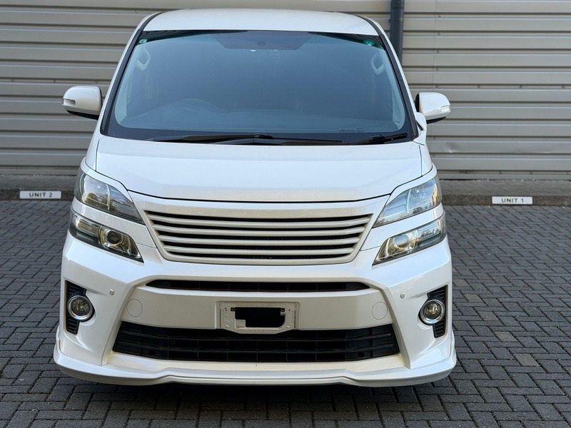 Toyota Vellfire 2400cc Petrol | 2013 | Stunning Body Kit | Luxury 7 Seater