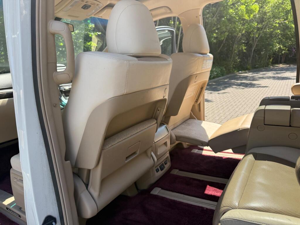 Toyota Alphard Business Edition 2014 – Luxury 3.5L V6