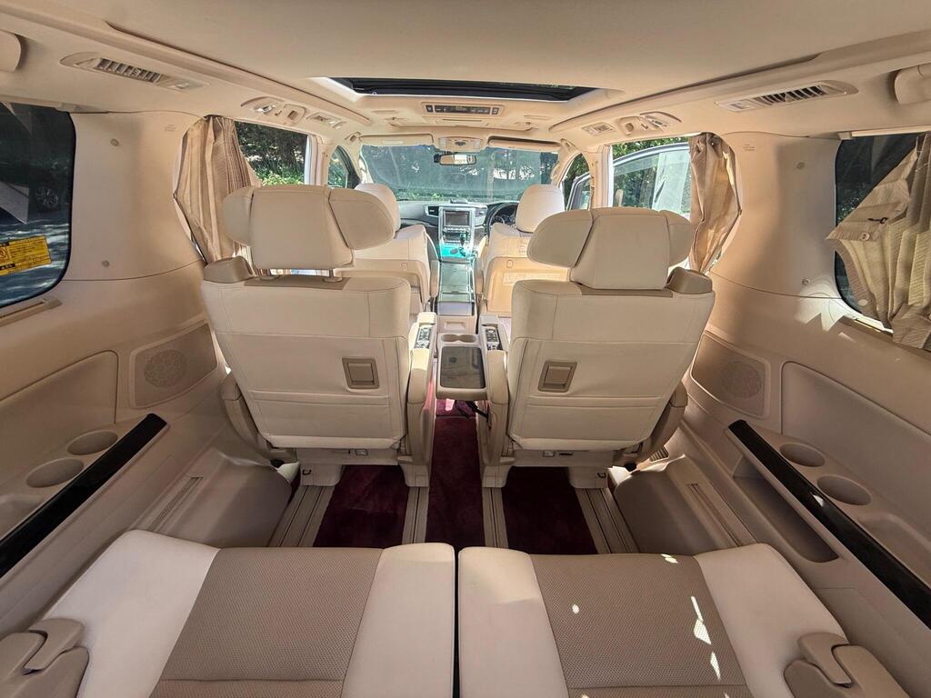 Toyota Alphard Business Edition 2014 – Luxury 3.5L V6